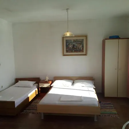 Studio 14129a Daire